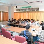semi-grad-011014-01